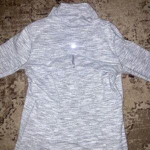 Size 4 Lululemon define jacket